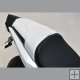 CB 600 F HORNET 2011-HONDA-Kryt sedačky-bílá perlet(pearl cool white/nha16) CB 600 F HORNET 2011-HONDA-Kryt sedačky-bílá perlet(pearl cool white/nha16)